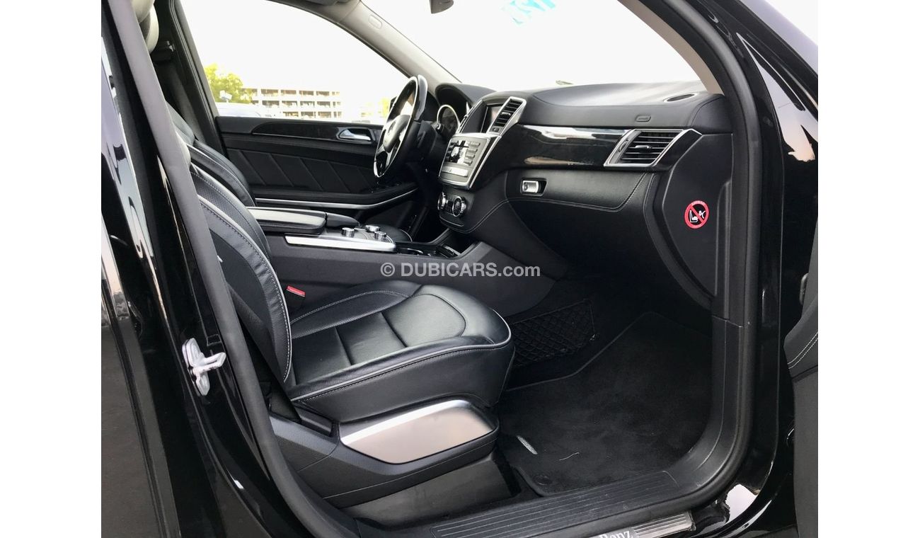 Mercedes-Benz GL 550