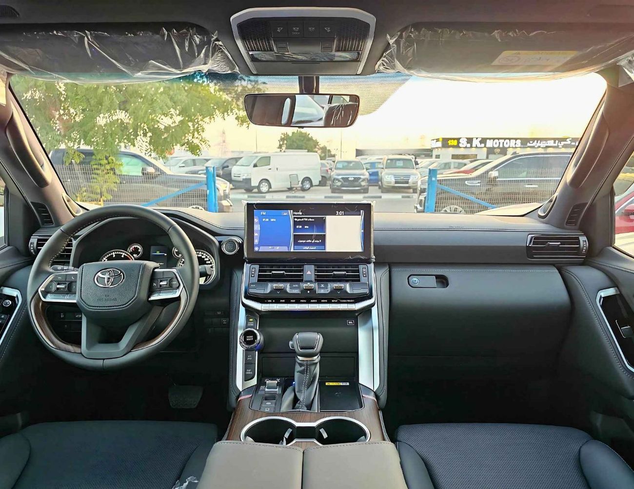 Toyota Land Cruiser GXR TWIN TURBO / 3.3L DIESEL / BIG DVD / JBL SPEAKERS / FULL OPTION (CODE#LCDGXRH)