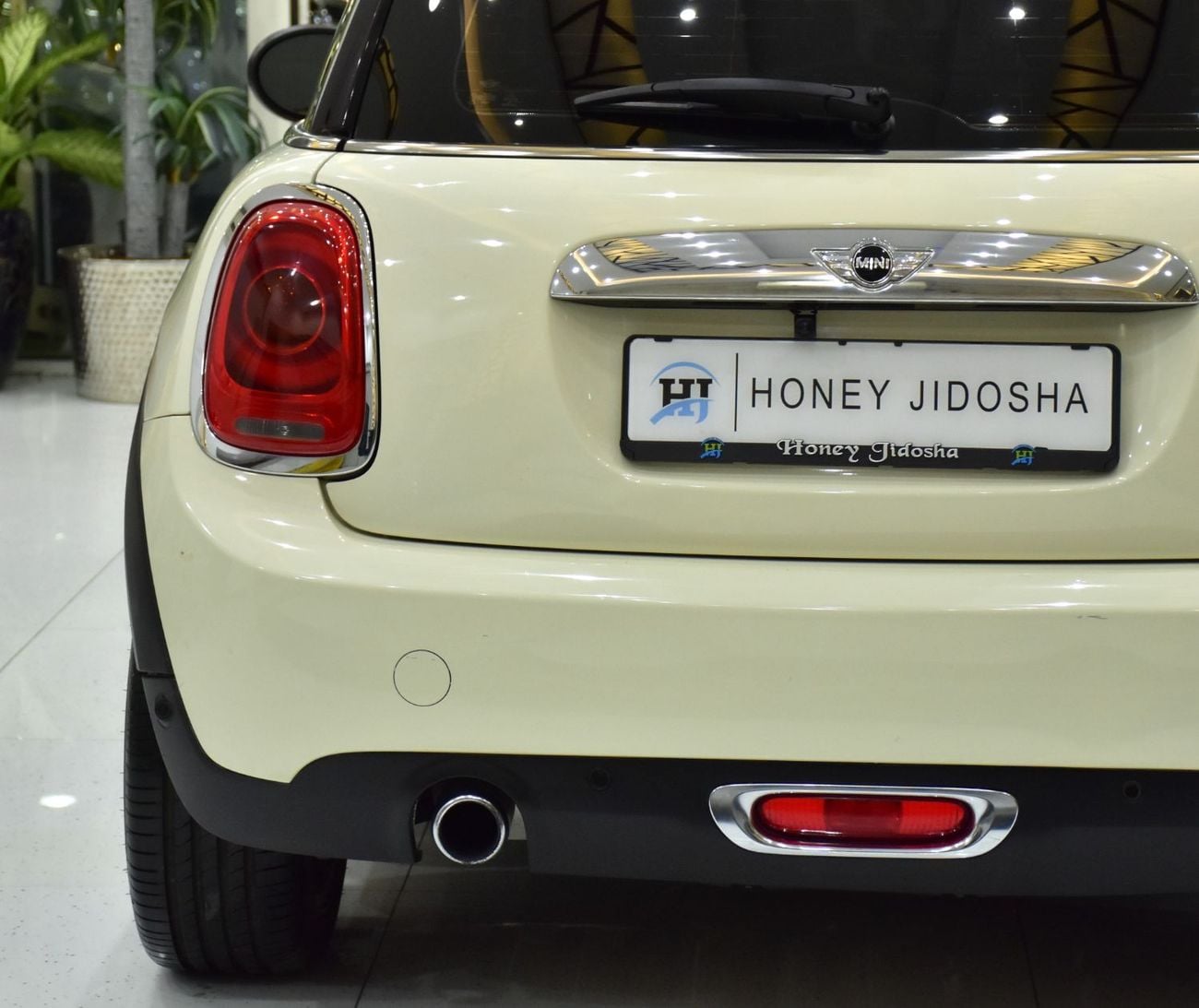 Mini Cooper EXCELLENT DEAL for our Mini Cooper ( 2017 Model ) in WhiteColor GCC Specs