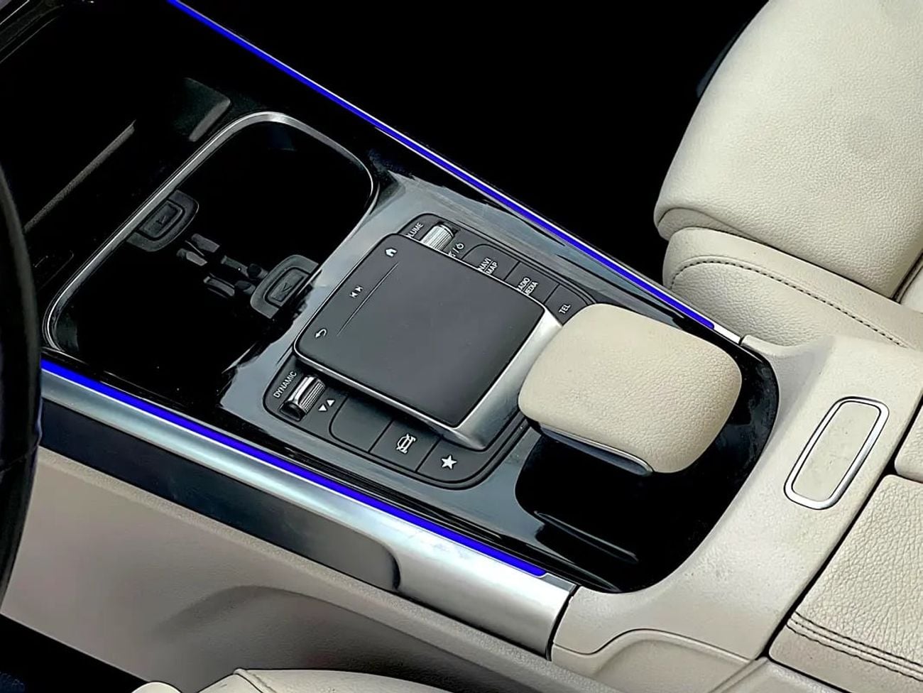 مرسيدس بنز GLB 1,560 PM | MERCEDES GLB250 4MATIC| | ORIGINAL PAINT | LOW MILEAGE| 0% DOWNPAYMENT