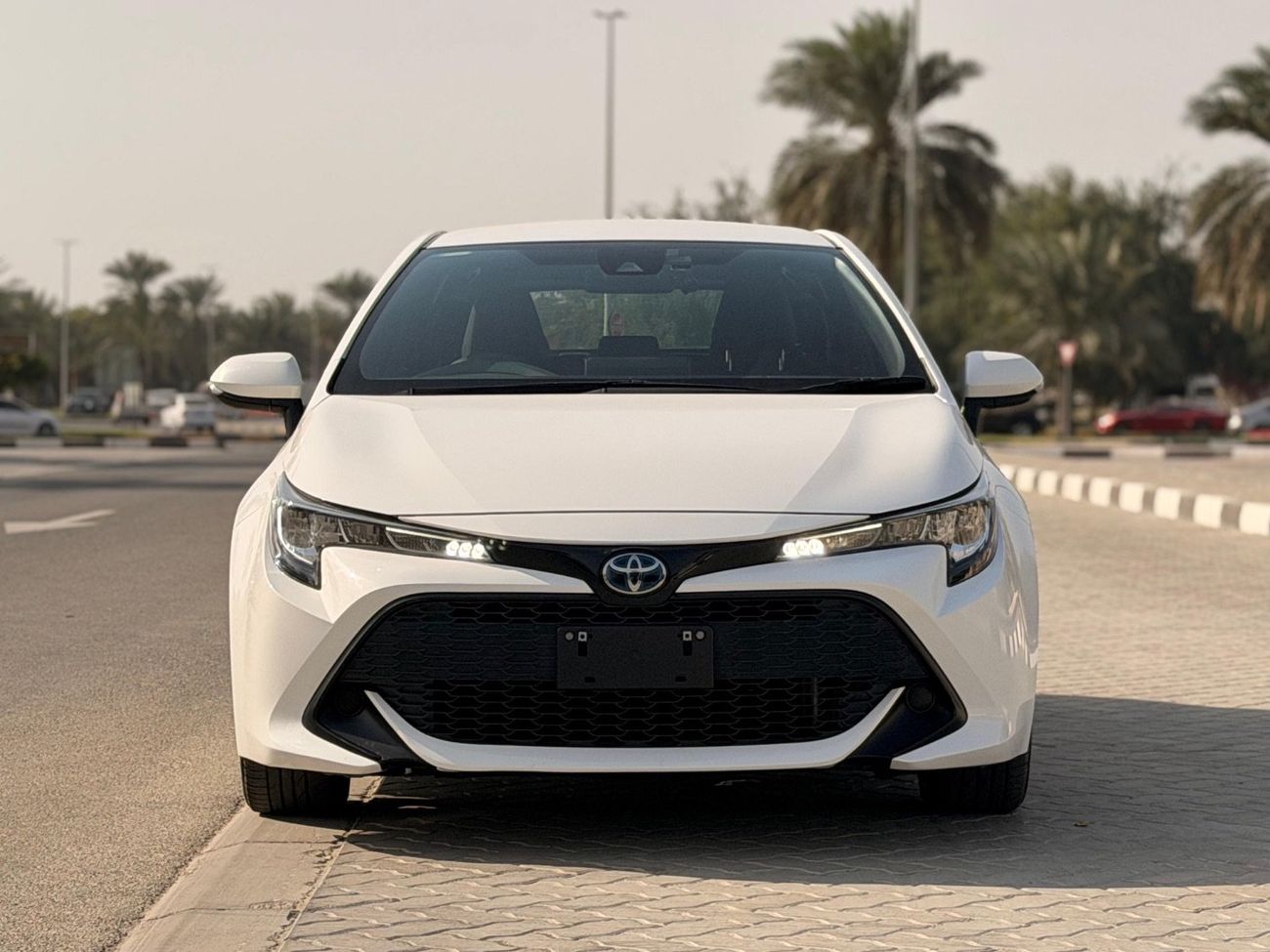 تويوتا كورولا Hybrid