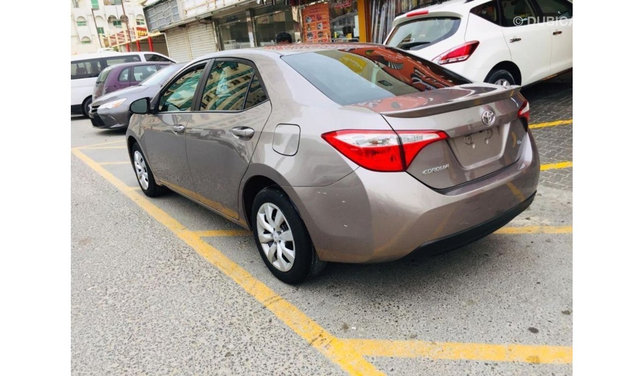 Toyota Corolla 2015 Passing From RTA Dubai for Urgent SALE