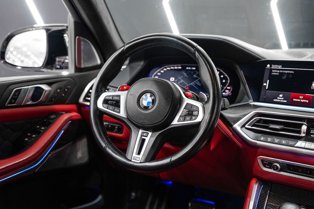 BMW X5M Competition 4.4L Carbon Interior, Driving Assistance Pro, GCC Spec!!