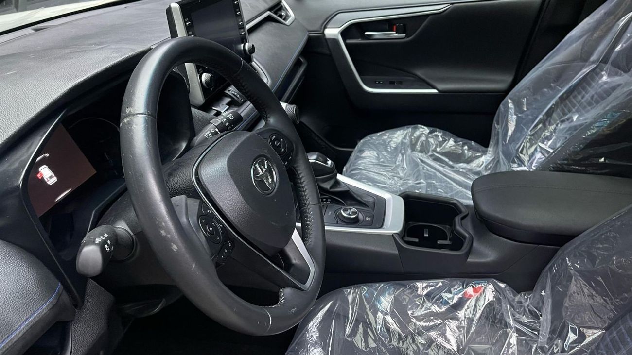 تويوتا راف ٤ XSE Full Option