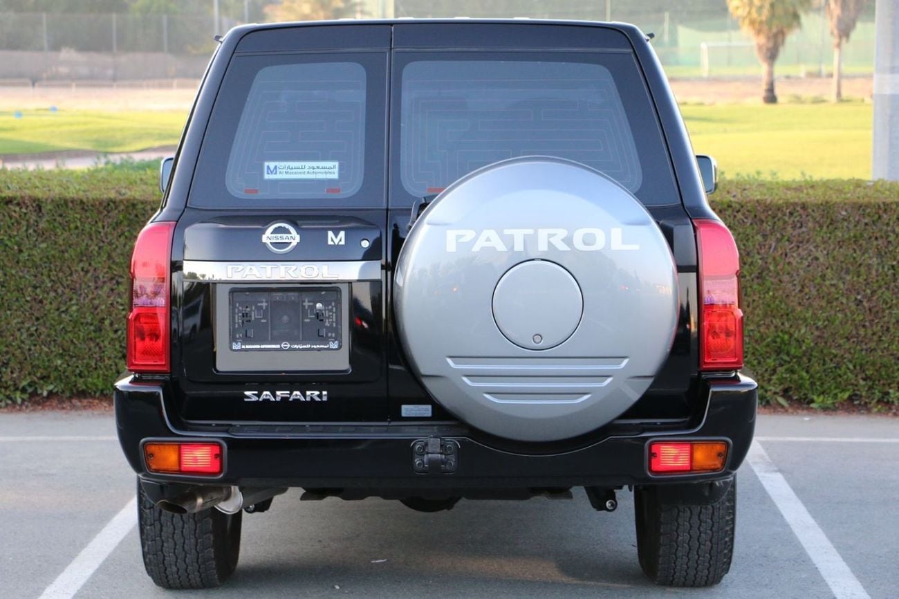 نيسان باترول سفاري نيسان باترول سفارى 2023 جير عادى باب واحد فل ابشن صبغ وكاله تشييكات وكاله تحت الضمان بحاله ممتازه