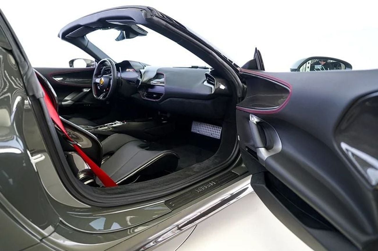 Ferrari SF90 SPIDER