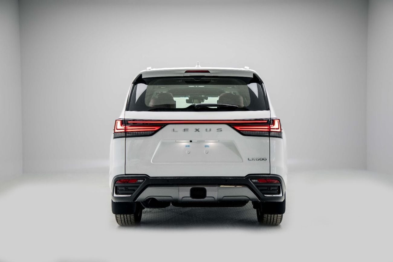 لكزس LX 600 VIP 3.5L - Sonic Quartz Inside VIP Sunflair | Export Only
