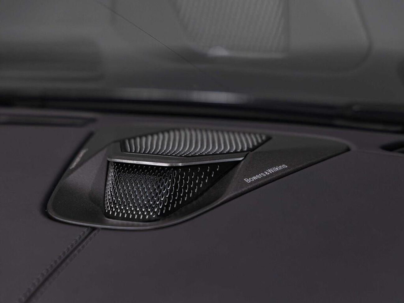 أستون مارتن فانتيج V12 Vanquish 5.2 V12 BiTurbo Auto Euro 6 (s/s) 2dr (EXPORT ONLY)