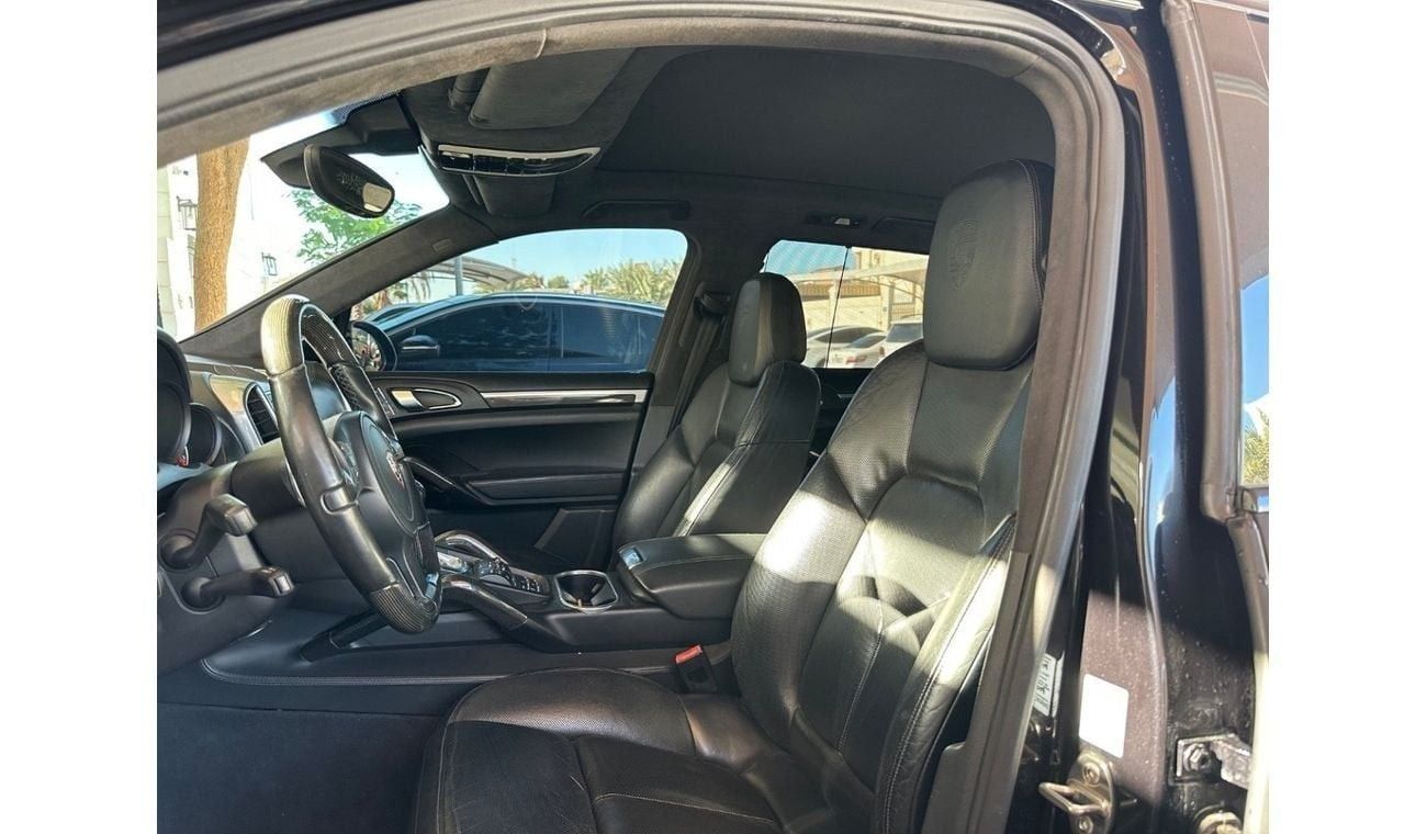 Porsche Cayenne Turbo 4.8L (500 HP) | 2011 | GCC Specs | First Owner | V8 Twin-Turbo 500 HP | Perfect Condition
