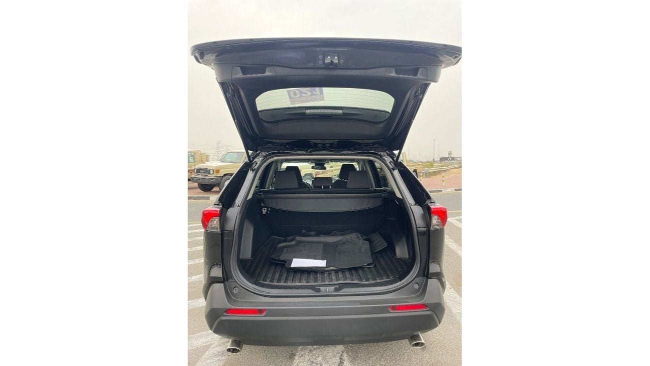 Toyota RAV4 2021 Toyota RAV4 XLE Hybrid Fuel 4x4 AWD - UAE PASS
