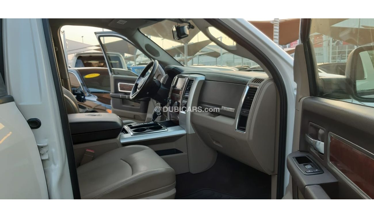 رام 1500 وارد - رقم واحد -فتحة -جلد  بصمة - رنجات - مثبت سرعة - خشب-فتحة - جناح خلفى - حساسات - تشغيل عن بعد