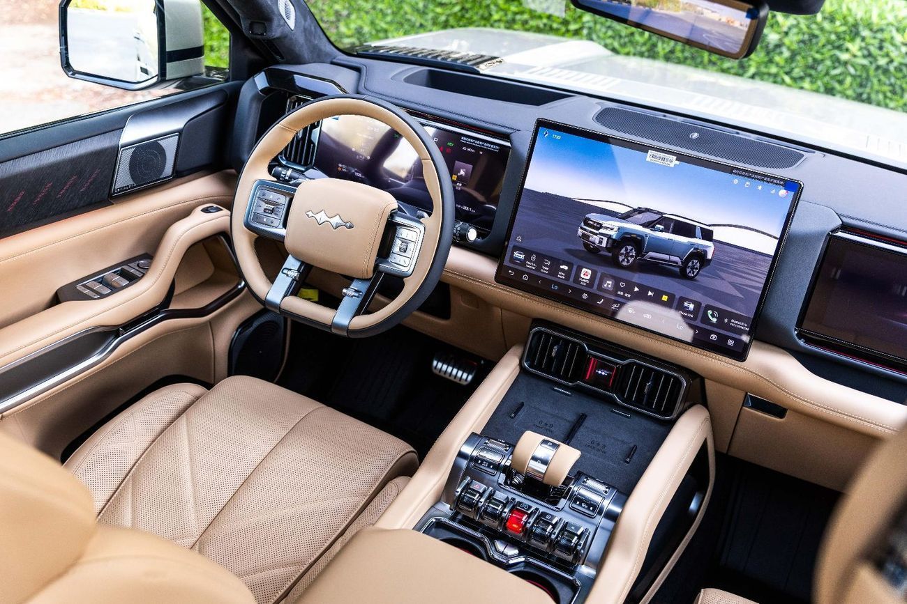 بي واي دي ليوبارد 8 Smart and Brave Flagship Edition (7 Seats)