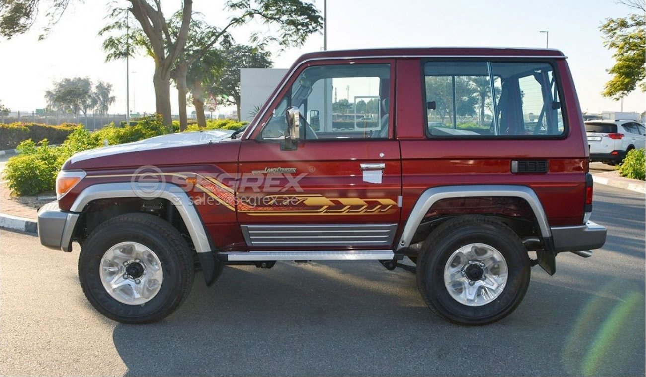 Toyota Land Cruiser Hard Top Toyota Land Cruiser Hard Top 4.0 SHORT WHEEL GRJ71 WINCH AW OVER FENDER