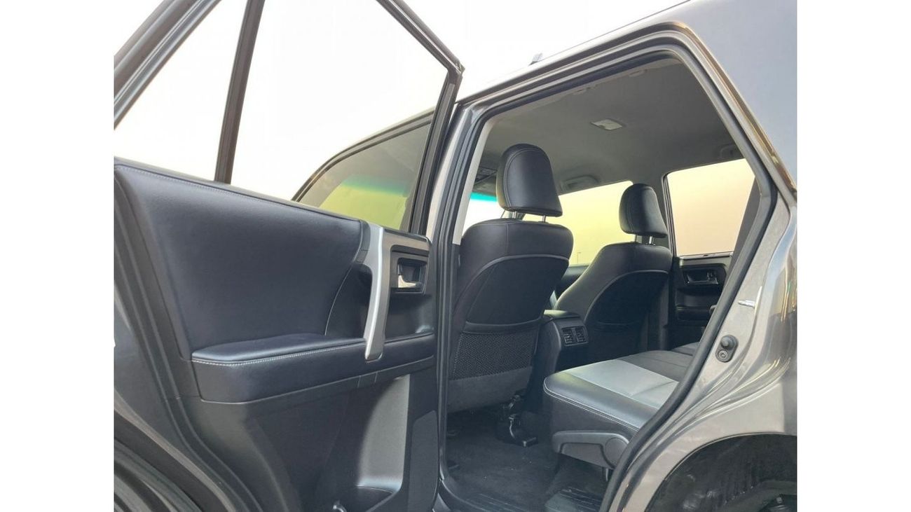 Toyota 4Runner “Offer”2018 Toyota 4Runner SR5 Premium -7 Seater - 4L V6 - UAE PASS