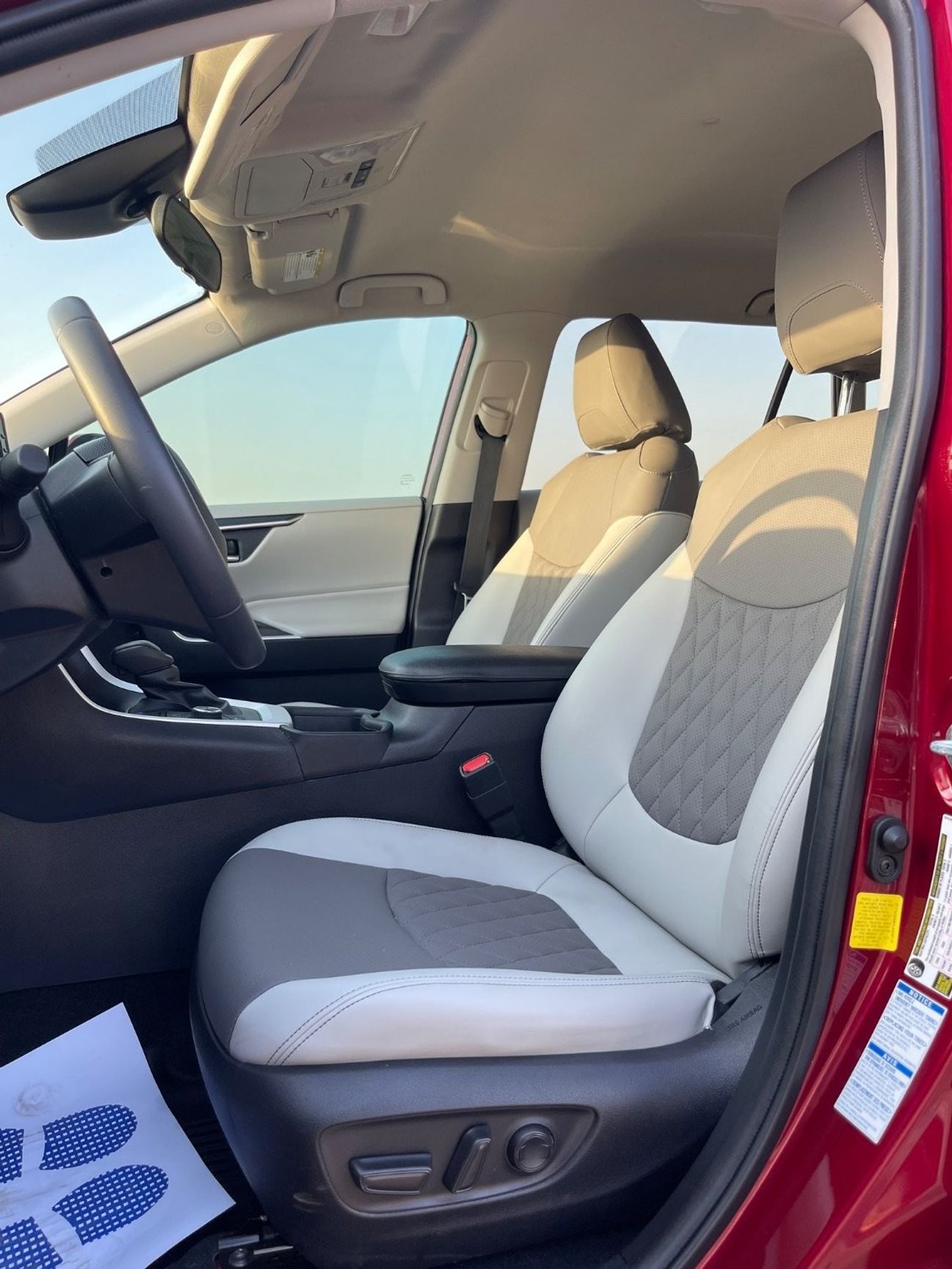 Toyota RAV4 XLE 2.5L 2021 TOYOTA RAV4 XLE HYBRID 4x4 IMPORTED FROM USA