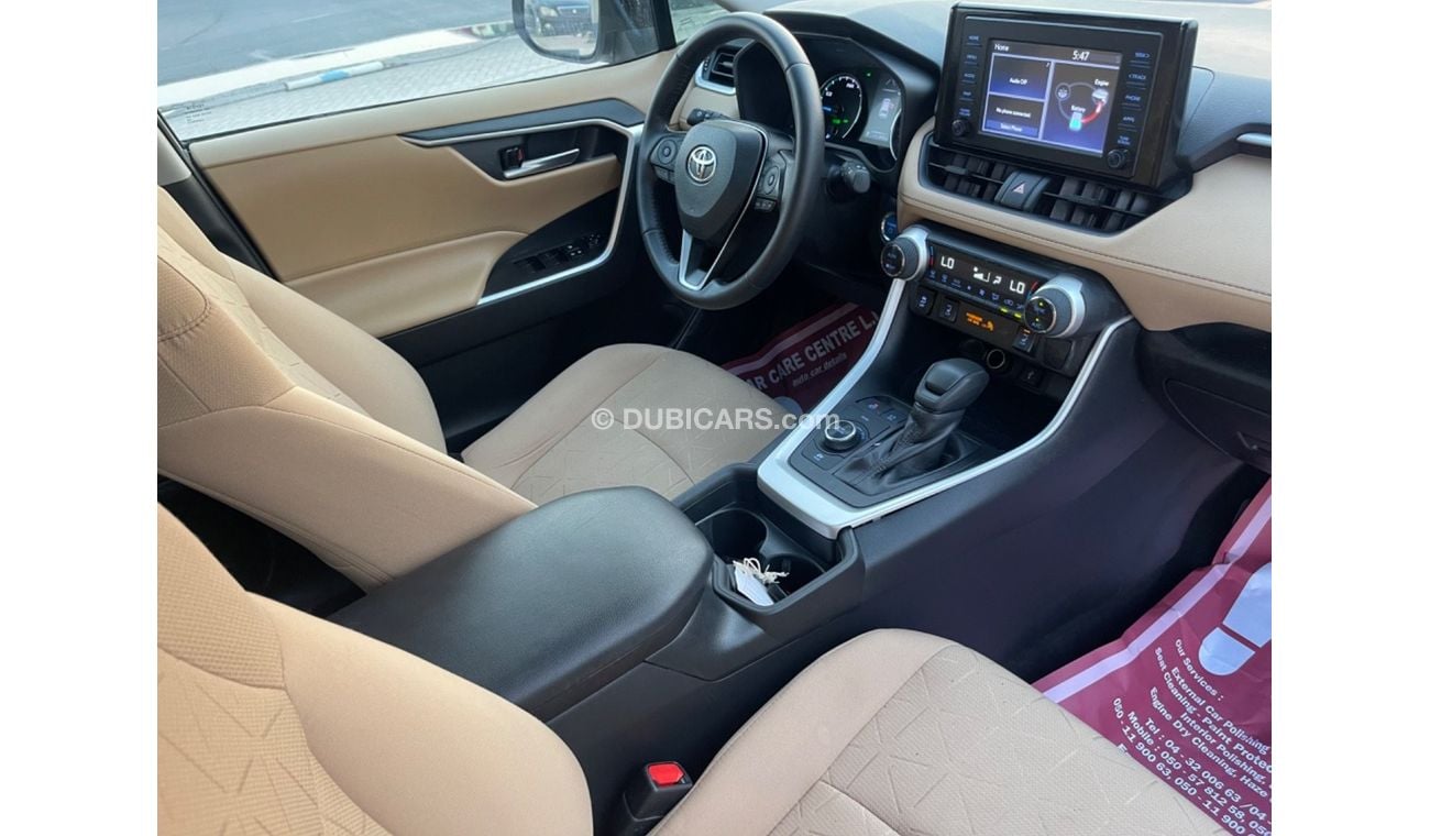 Toyota RAV4 XLE Hybrid AWD