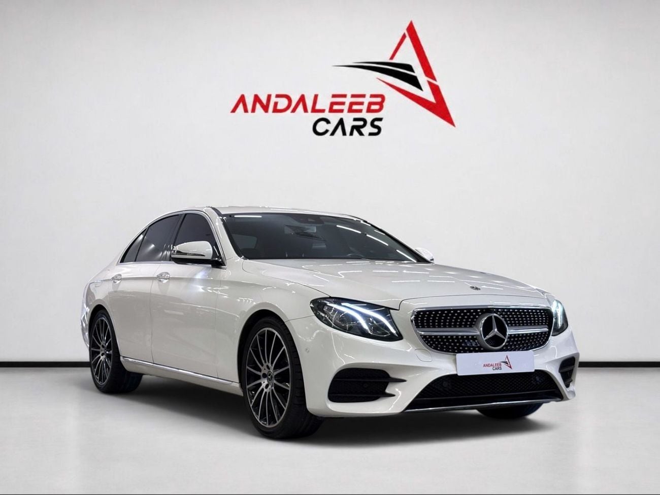 مرسيدس بنز E300 AED 1,260 P.M | 0% DOWN PAYMENT | MERCEDES-BENZ E300 | 2.0L TURBO I4 | 2019