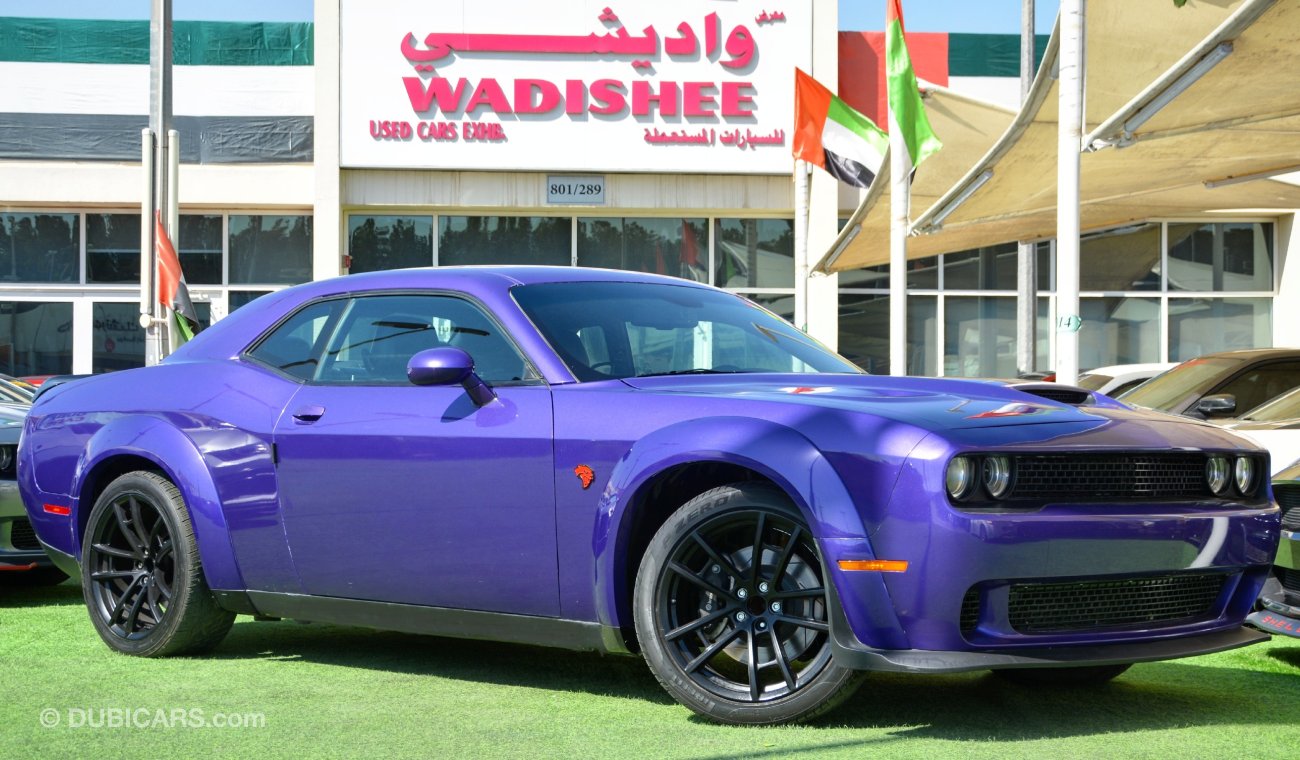 دودج تشالينجر Dodge Challenger SRT8 V8 2019/Super Bee/Alcantara/Drag Modes/Electronic Suspensions