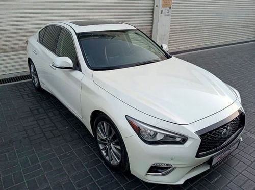 Infiniti Q50 LUXE SENSORY