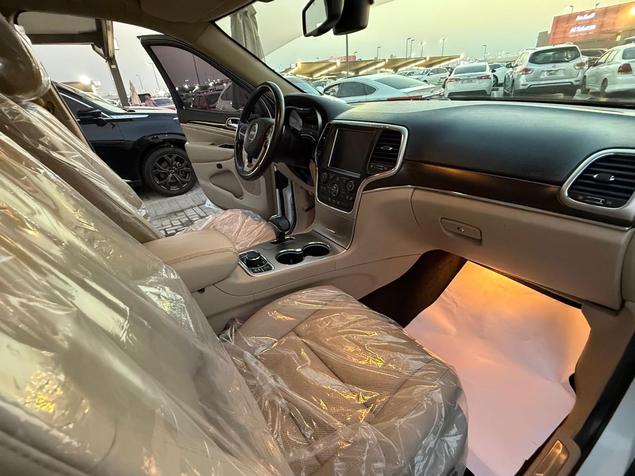 Jeep Cherokee LIMITED First Owner Top of the Line Limited Trim Excellent Condition