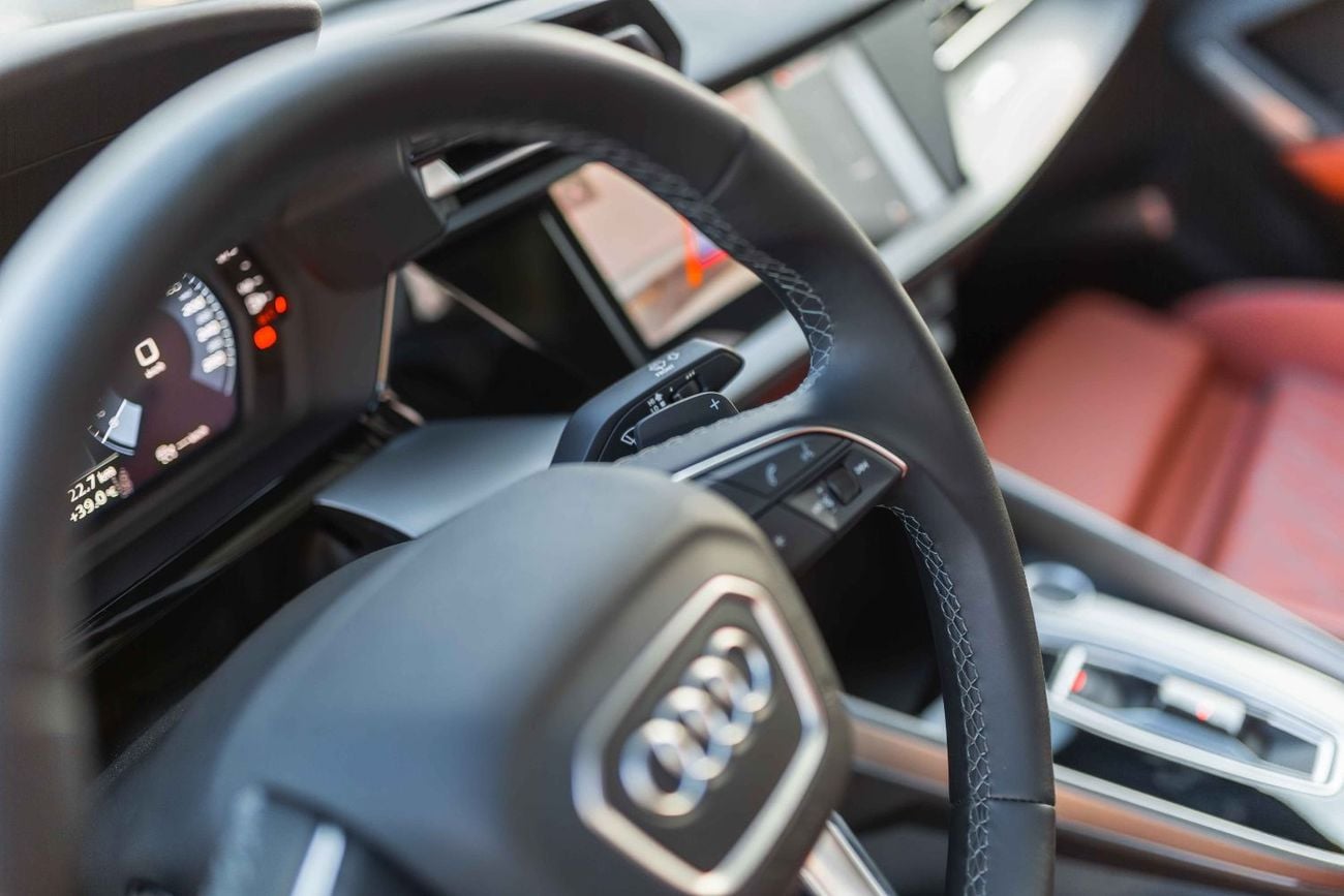 أودي A3 35 TFSI S-LINE