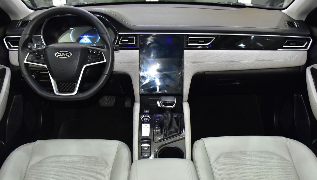 JAC J7 INTELLIGENT EXCELLENT DEAL for our JAC J7 ( 2023 Model ) in Grey Color GCC Specs