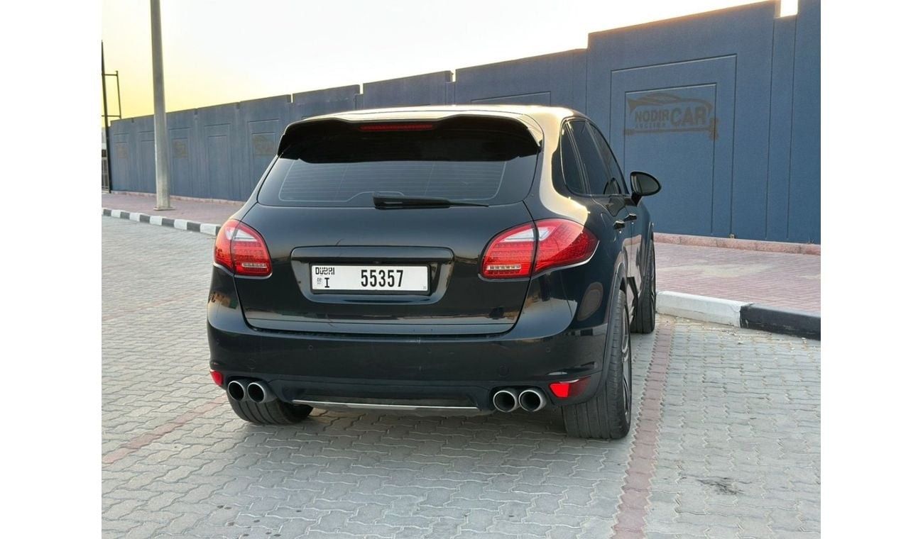 Porsche Cayenne Turbo 4.8L (500 HP) Turbo 4.8L V8 (500 HP) | 2011 | GCC Specs | First Owner | Low Mileage | Perfect