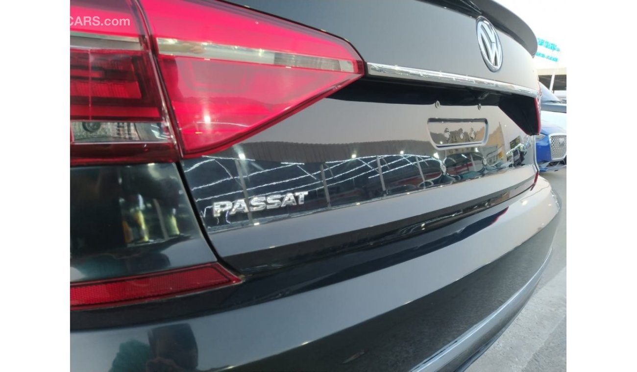 Volkswagen Passat SE