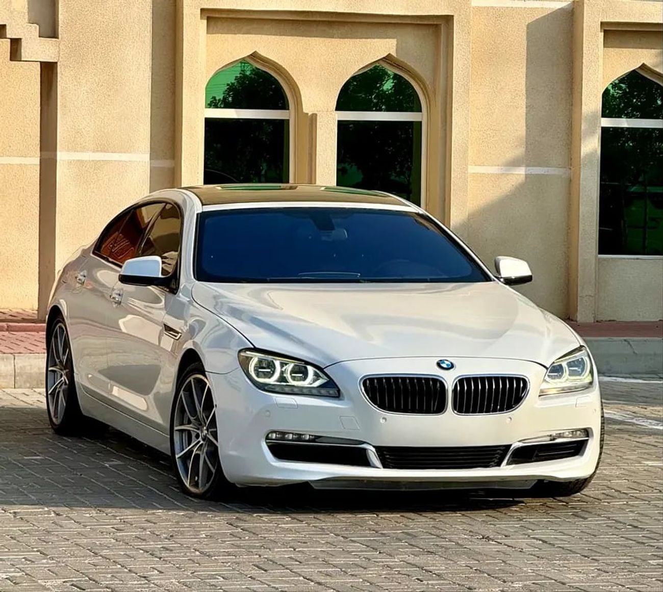 بي أم دبليو 640i بي ام دبليو 640i جران سيدان 640i GCC Specs - Immaculate Condition