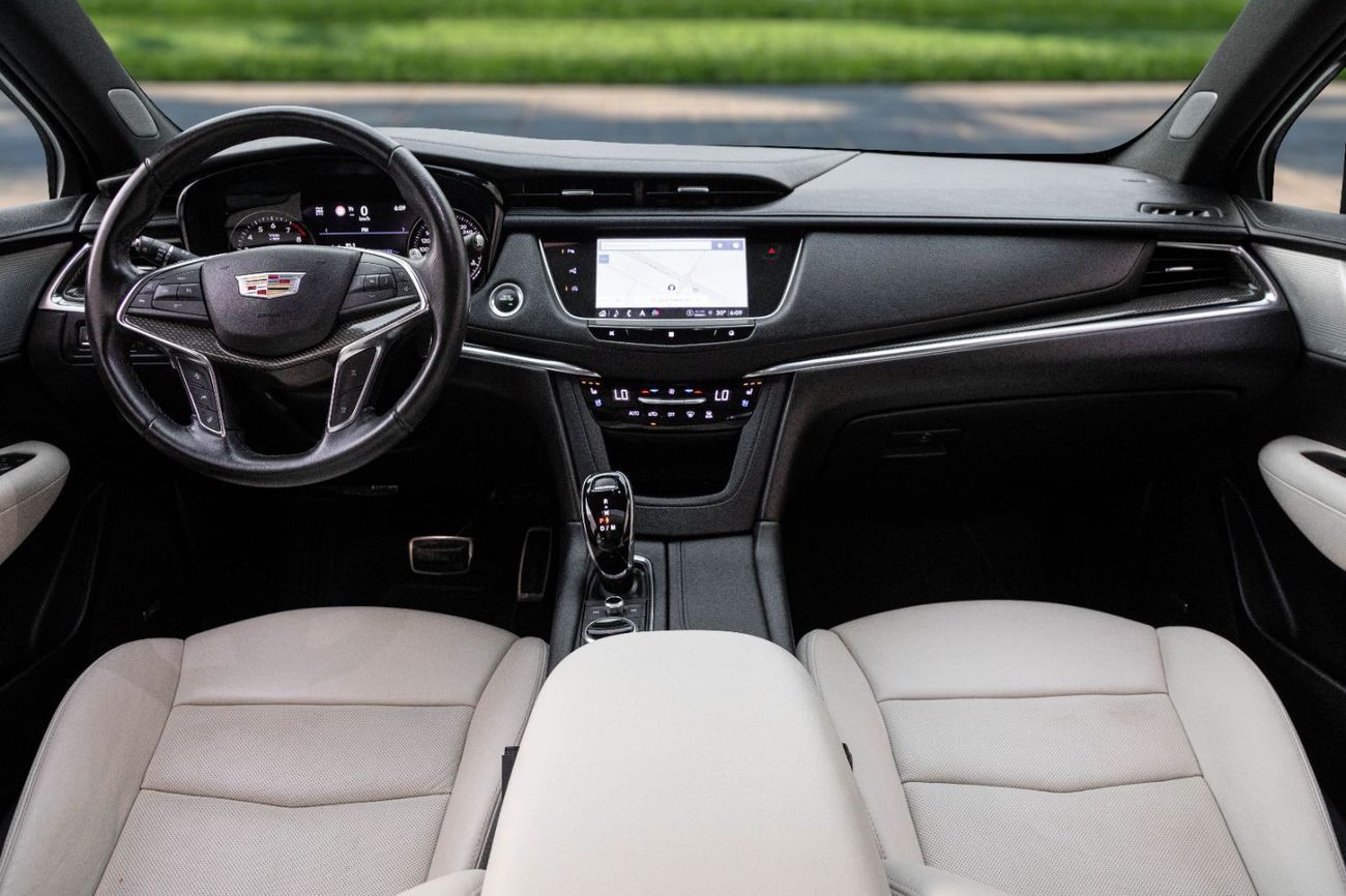 كاديلاك XT5 | 2,056 P.M | 0% Downpayment | Agency Warranty!