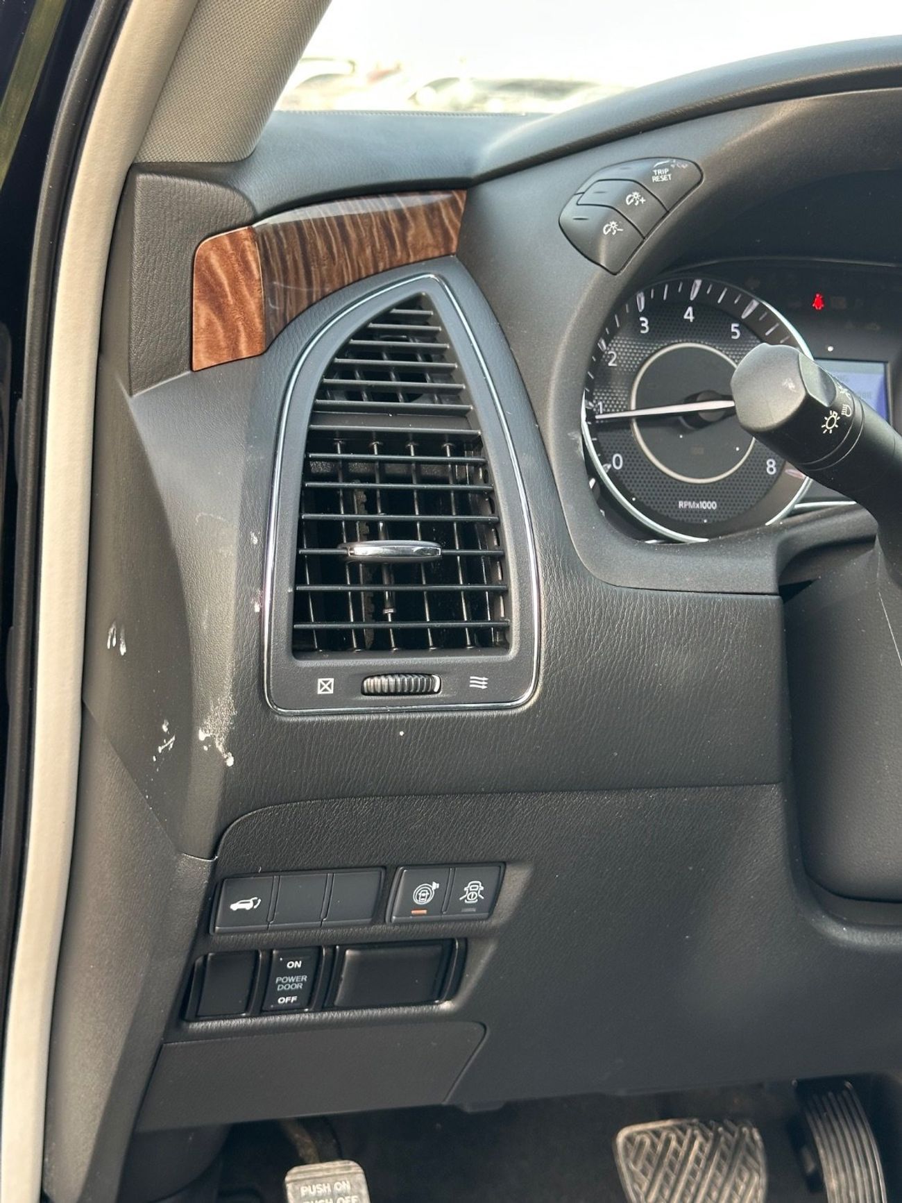 نيسان أرمادا 4WD Full Option SL