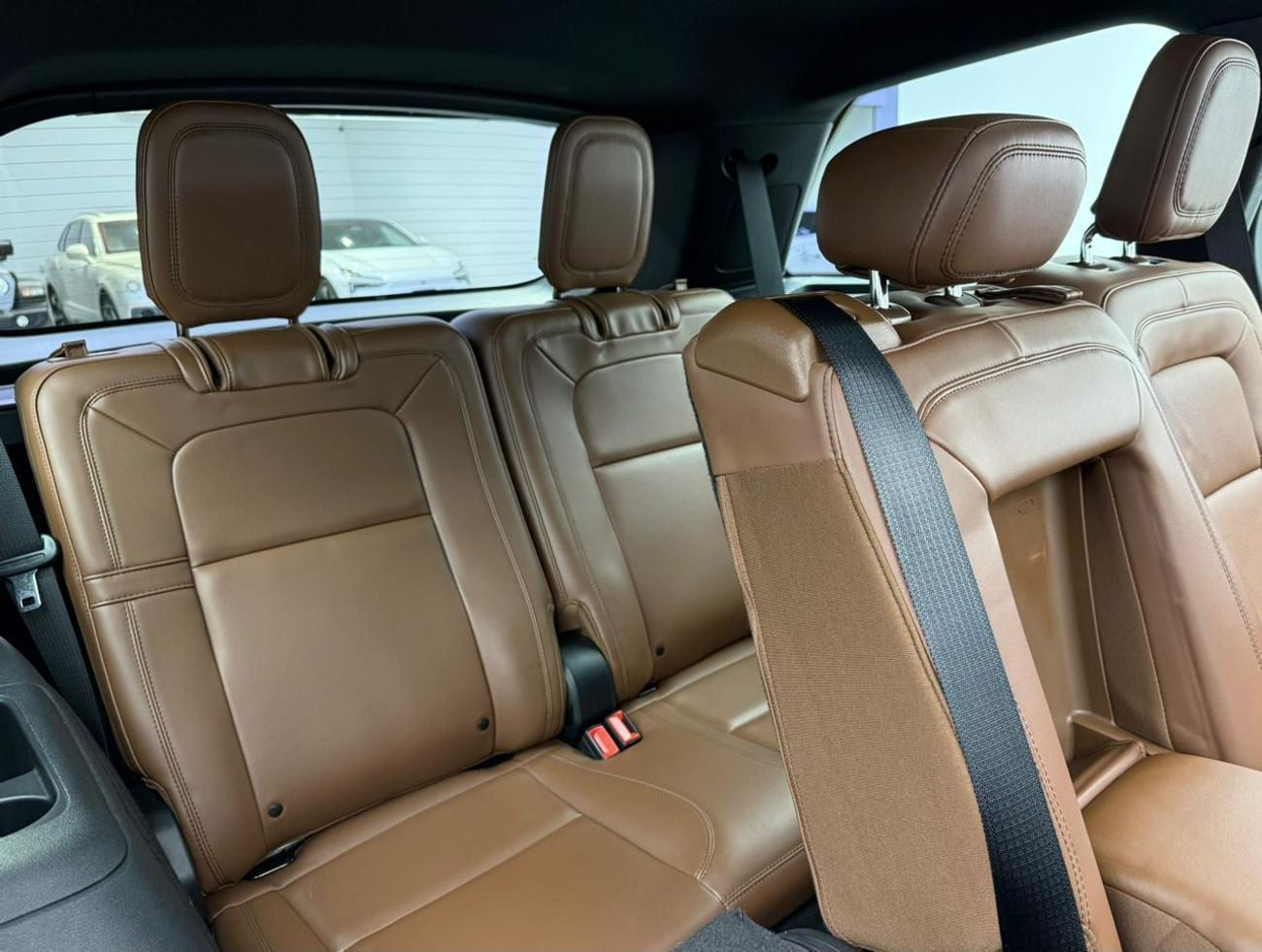 لينكولن أفياتور Reserve 3.0L 2023 Lincoln Aviator Reserve, 2028 Lincoln Warranty + Service Pack, 7 Seater, Fully Loa