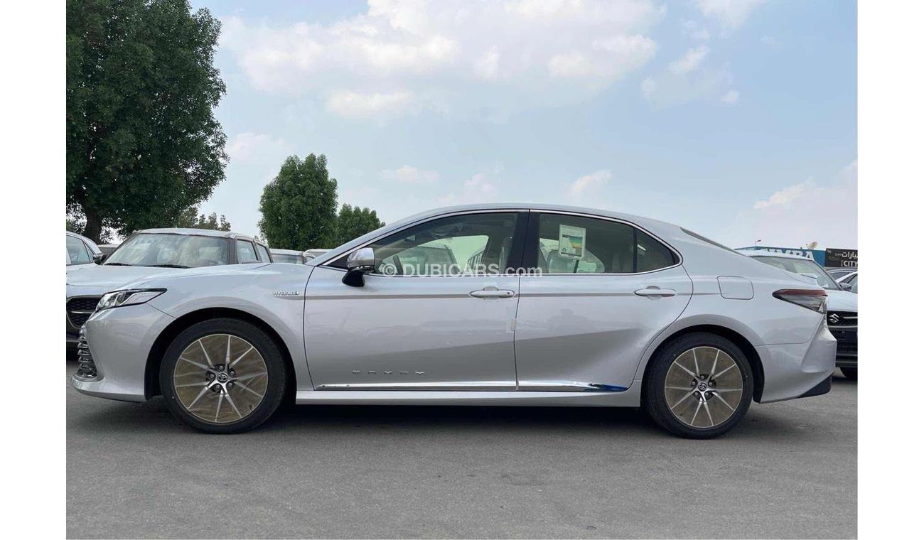 Toyota Camry Toyota Camry 2022 GLE 2.5L 4cyl Hybrid,  HEV, 4dr sedan, , FWD, A/T, Silver Color