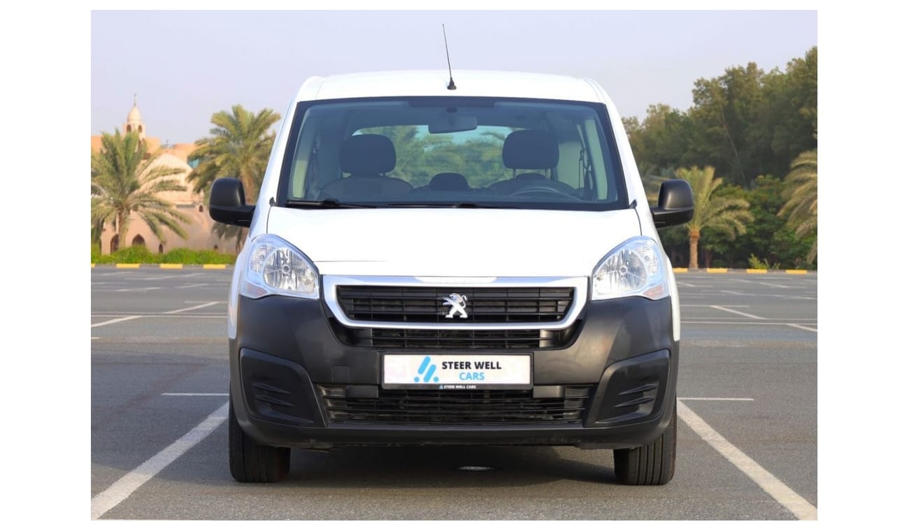 بيجو بارتنر Tepee | 5 Seater - Manual - 1.6L | GCC Specs | Excellent Condition