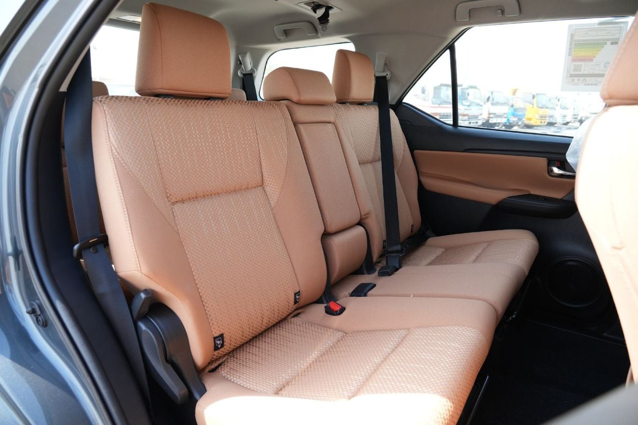 تويوتا فورتونر EXR TOYOTA FORTUNER 2.4L 4X4 STD(i) A/T DSL 2026 Export only