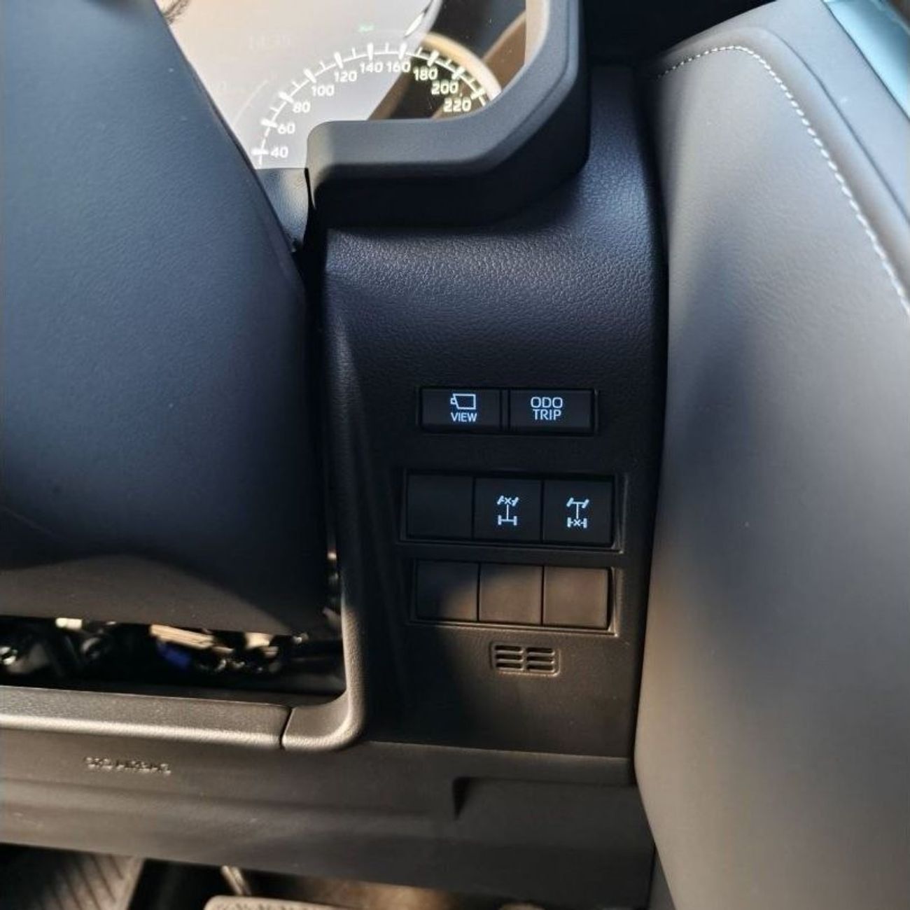 Toyota Land Cruiser 2024 LC300 3.5L VX+ V6 European Spec