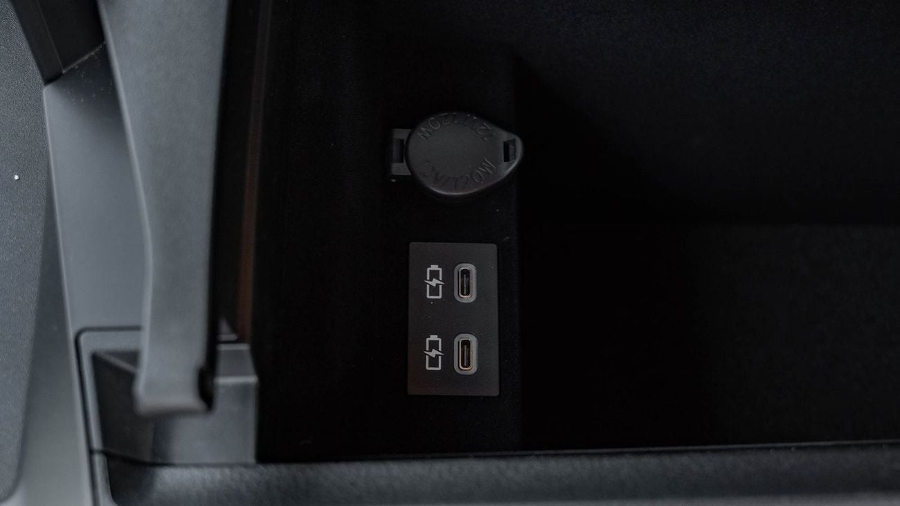 لكزس ES300h 2025 Lexus ES300h 2.5L AT Hybrid (Grey)