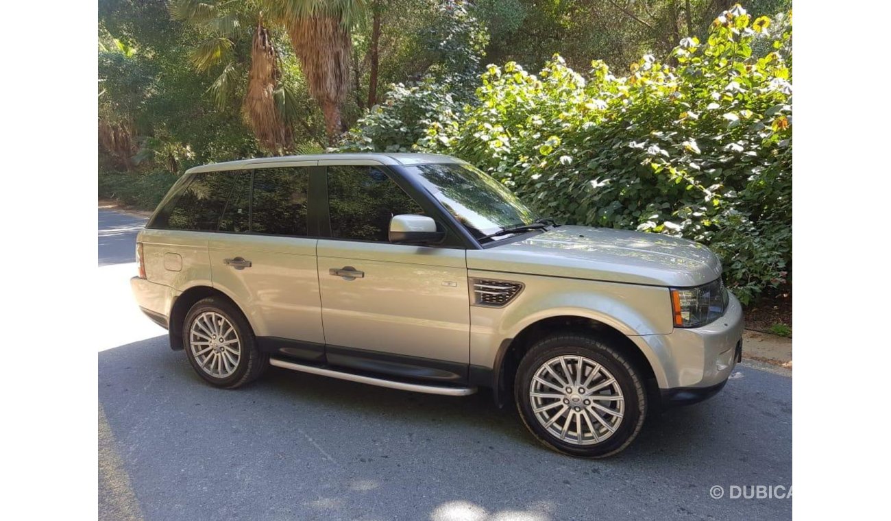 Land Rover Range Rover Sport HSE V8 ////2011GCC//// FULL OPTION //// FULL AGENCY SERVICE HISTORY IN THE DEALERSHIP /