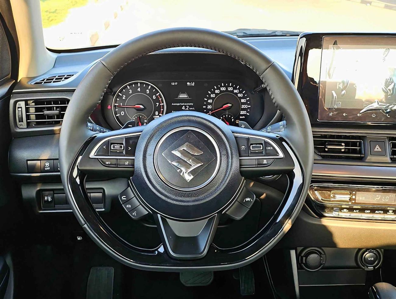 سوزوكي سويفت GLX, DUAL TONE, 1.2L V4 , RADAR, GCC SPECS, HIGH OPTION (CODE # GLX)