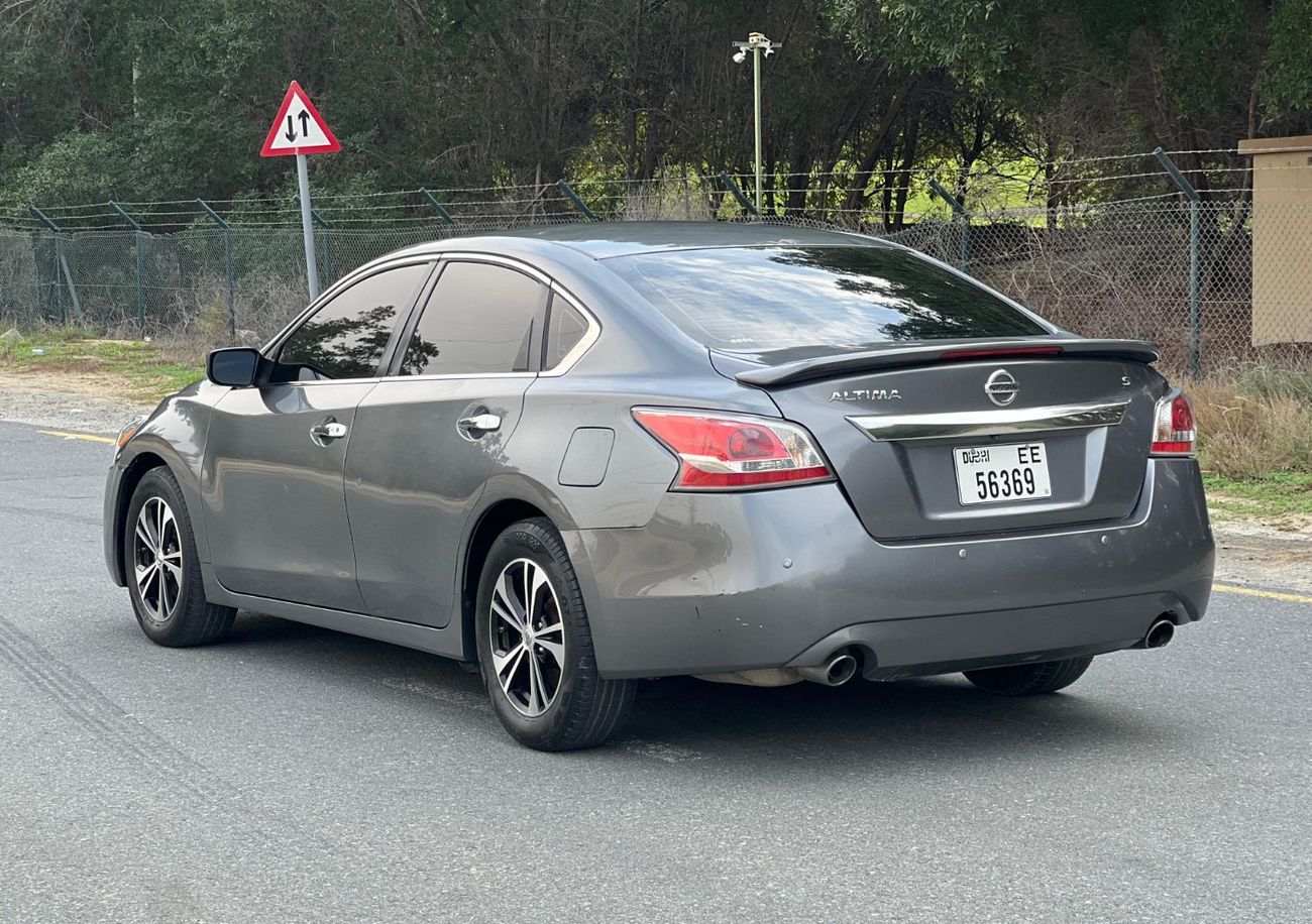 Nissan Altima SV 2.5L