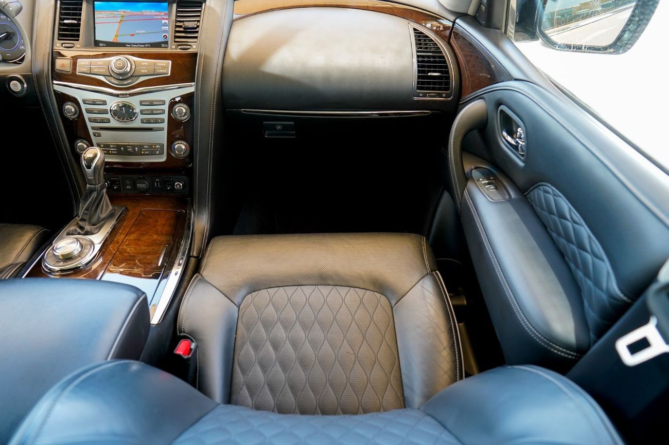 Infiniti QX80 Luxe 7st Infiniti QX80 2020 (7 SEATERS) GCC under Warranty with Flexible Down-Payment/ Flood Free.