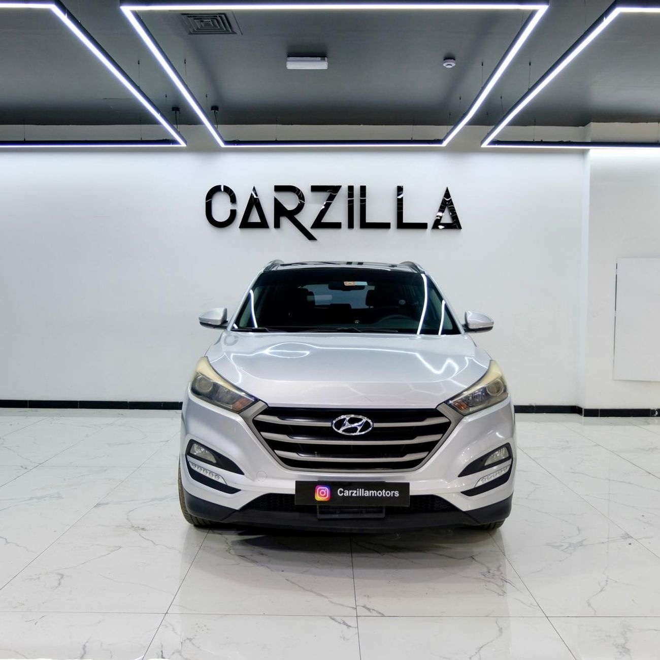 Hyundai Tucson GL GCC-Agency Service-Panoramic Roof-Excellent Condition