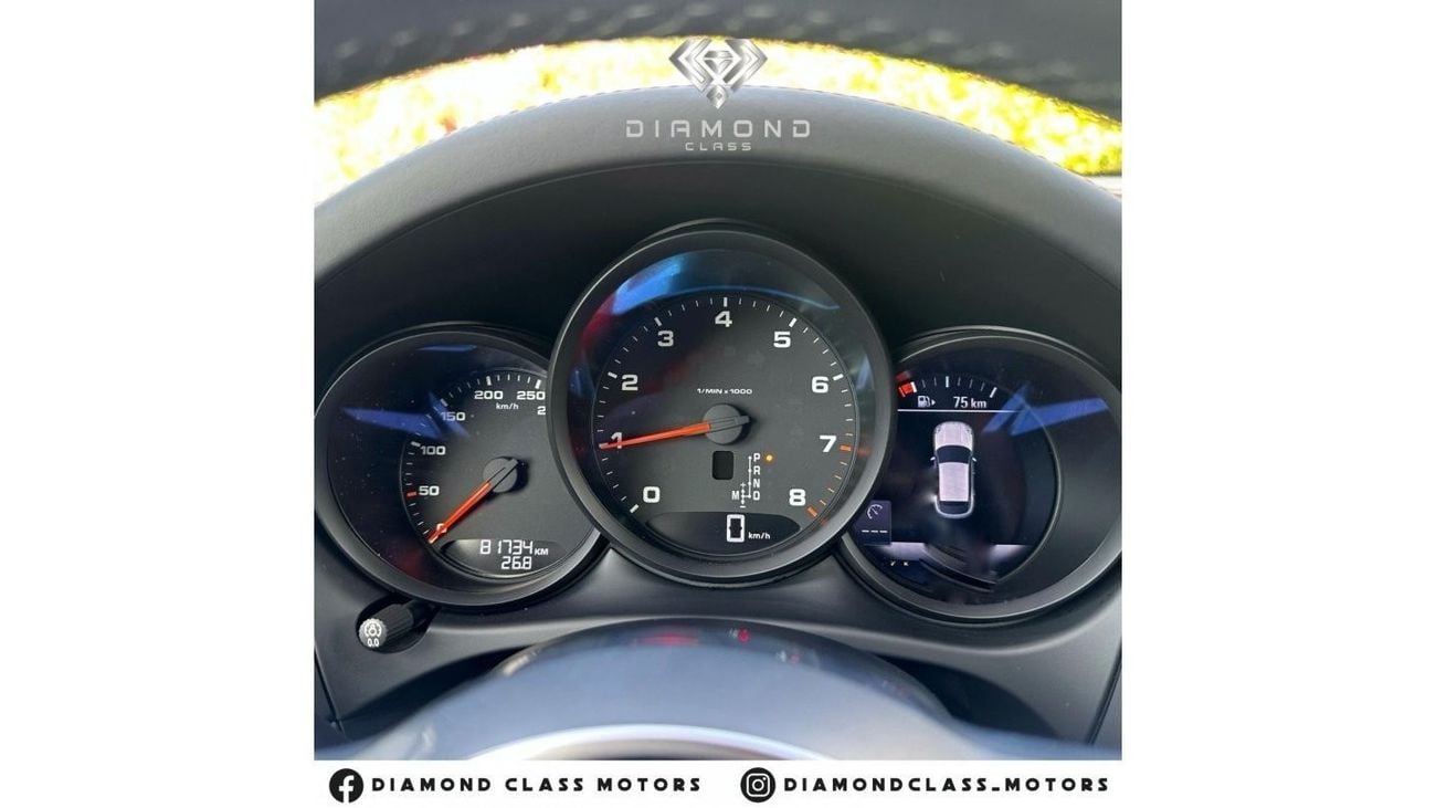 Porsche Macan Porsche Macan 2.0T Panoramic  Full Option  2021 GCC  Under Warranty