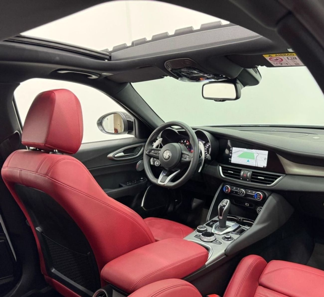 ألفا روميو جوليا Veloce Q2 2023 Alfa Romeo Giulia Veloce Q2, 2028 Alfa Romeo Warranty + Service Pack, Very Low Kms, G