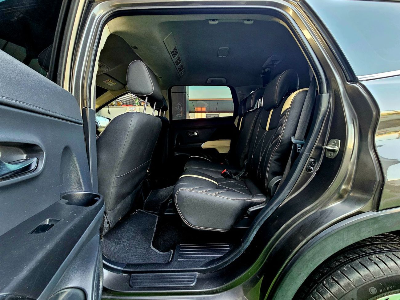 Toyota Rush EX / 1.5 V4/ LEATHER SEATS/ LOW MILEAGE/ EXPORT ONLY