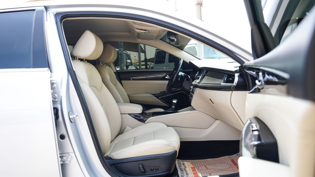 Kia Cadenza