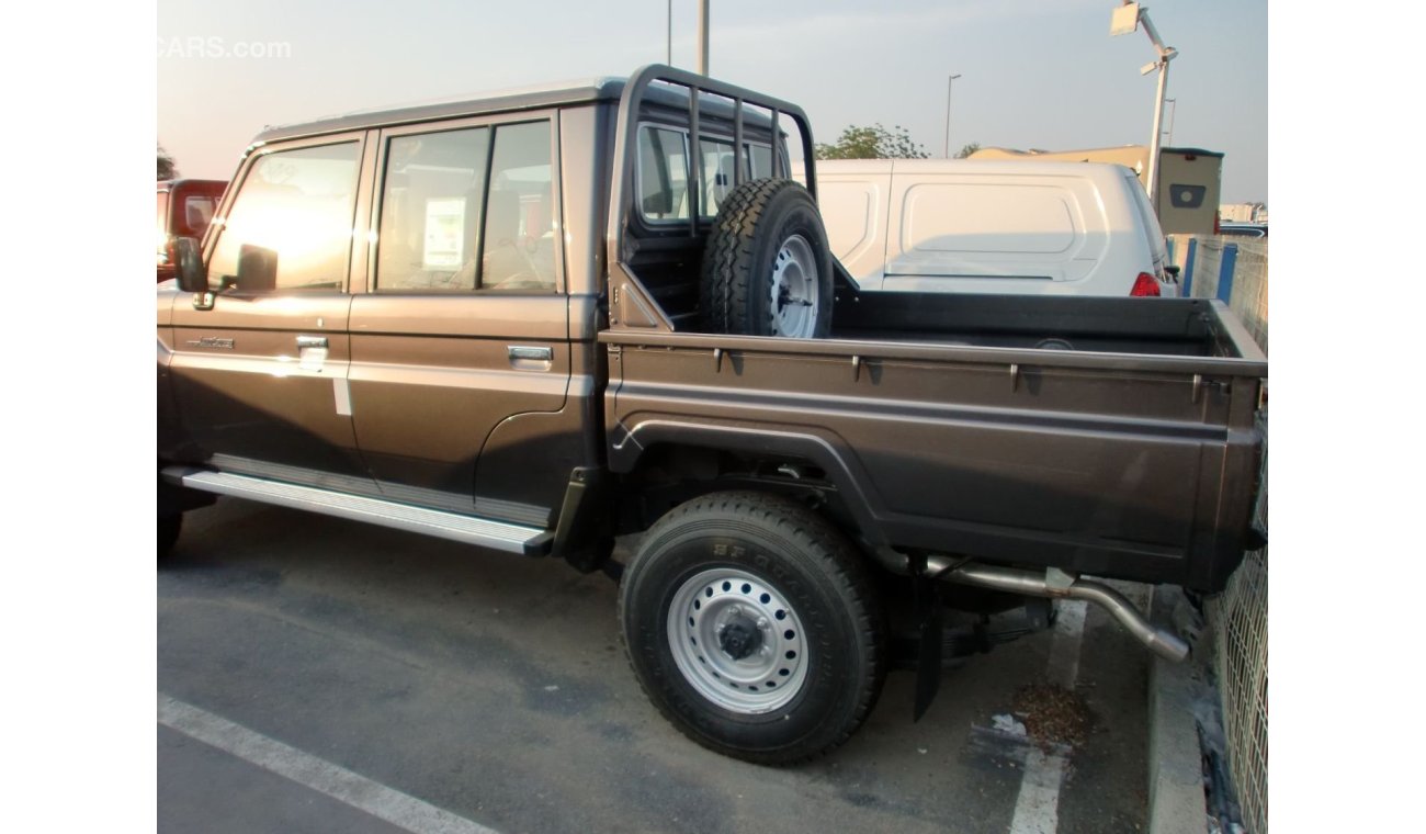 Toyota Land Cruiser Pick Up Toyota Land Cruiser Pick Up DC (GRJ78), 4dr Double Cab Utility, 4L 6cyl Petrol, Manual, Four Wheel D