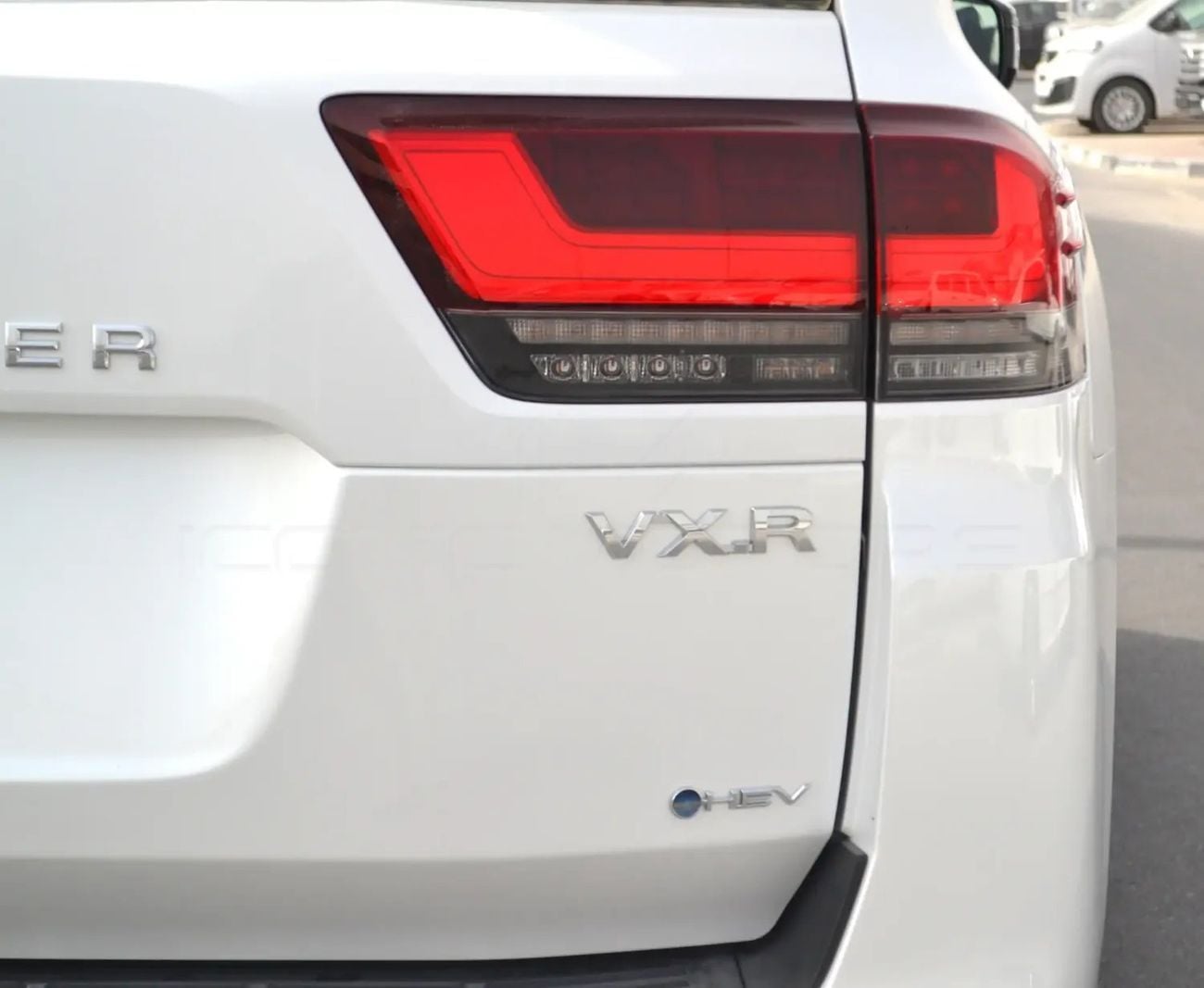 Toyota Land Cruiser 3.5T VXR Hybrid 3.5L VXR Hybrid
