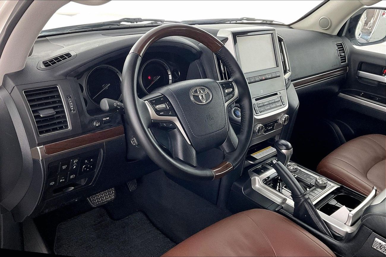 Toyota Land Cruiser VXR | Guaranteed Warranty | 0 Down Payment