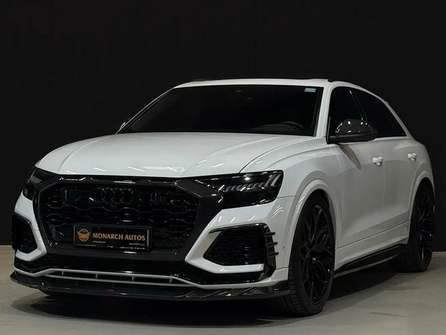 Audi RSQ8